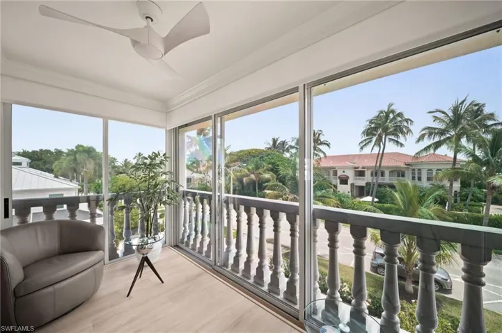 666 3rd St S 304, Naples, Florida 34102