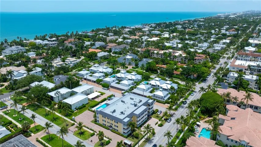666 3rd St S 304, Naples, Florida 34102