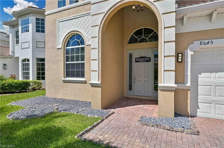 8645 Pegasus Dr, Lehigh Acres, Florida 33971