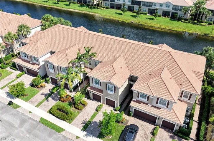 6541 Monterey Pt 54202, Naples, Florida 34105