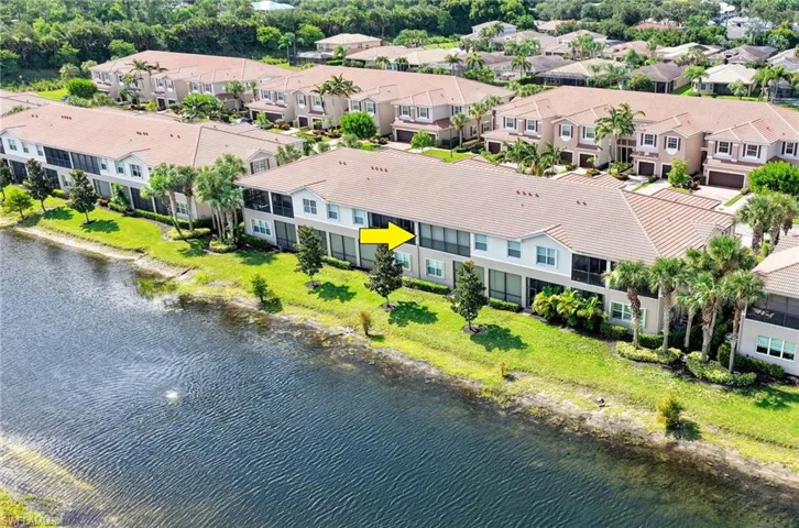 6541 Monterey Pt 54202, Naples, Florida 34105