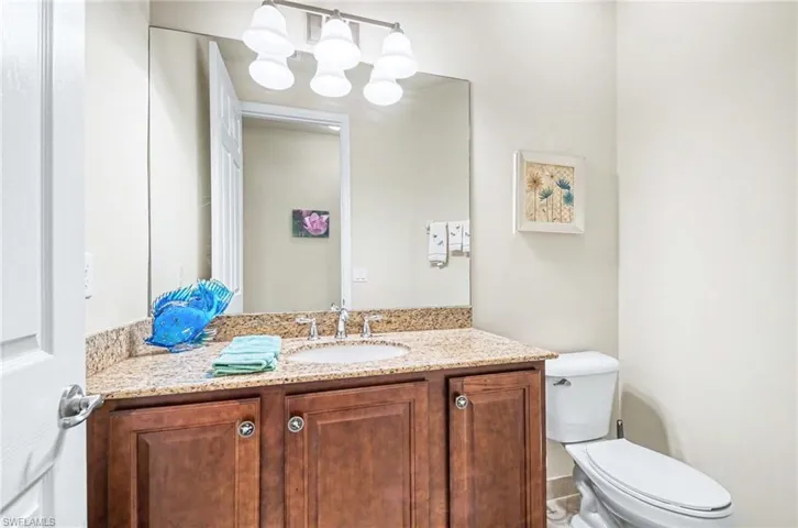 6541 Monterey Pt 54202, Naples, Florida 34105