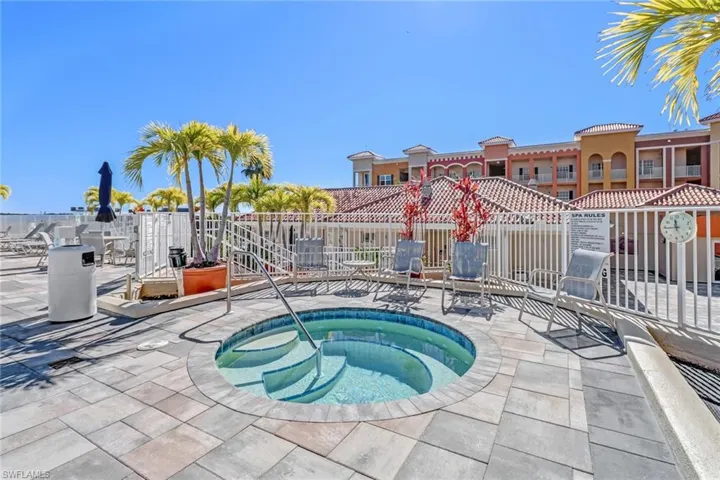 451  Bayfront  PL, Naples, FL 34102