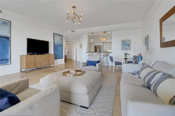 451  Bayfront  PL, Naples, FL 34102