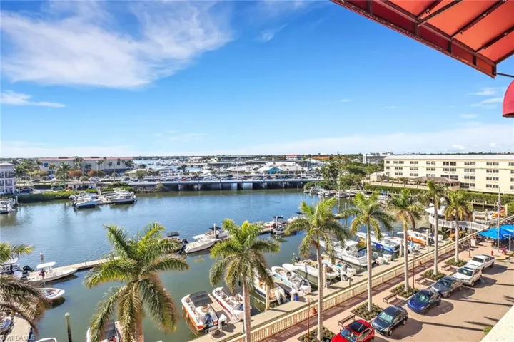 451  Bayfront  PL, Naples, FL 34102