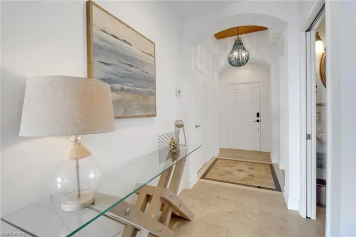 451  Bayfront  PL, Naples, FL 34102
