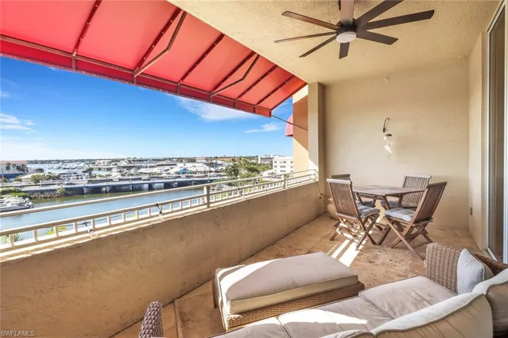 451  Bayfront  PL, Naples, FL 34102