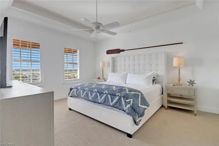 451  Bayfront  PL, Naples, FL 34102