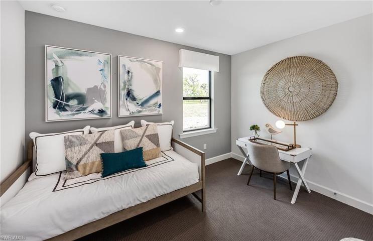 Photo of furnished model, options may vary.