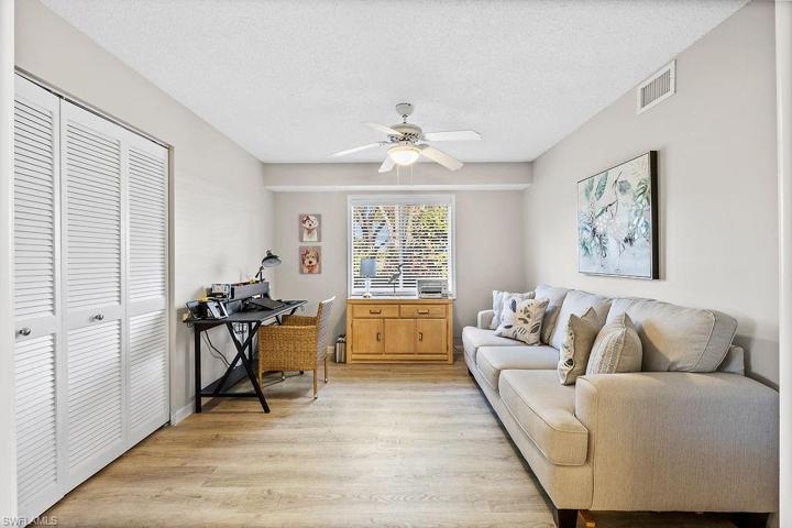 3705  Amberly  CIR, Naples, FL 34112