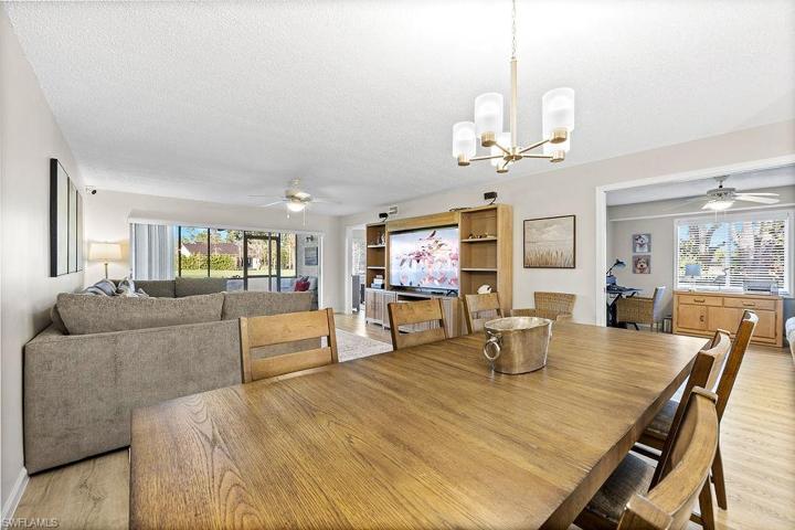 3705  Amberly  CIR, Naples, FL 34112