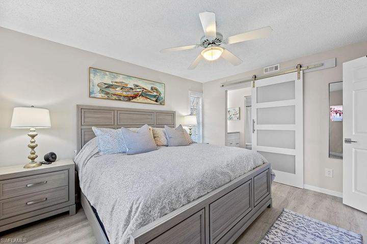 3705  Amberly  CIR, Naples, FL 34112