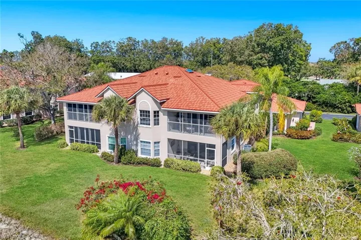 6125  Reserve  CIR, Naples, FL 34119