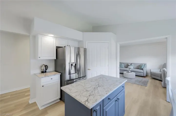 6125  Reserve  CIR, Naples, FL 34119