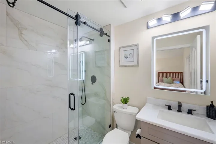 6125  Reserve  CIR, Naples, FL 34119