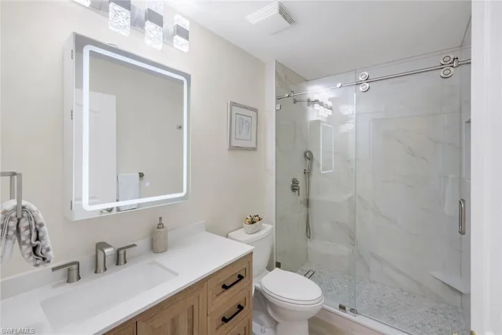 6125  Reserve  CIR, Naples, FL 34119