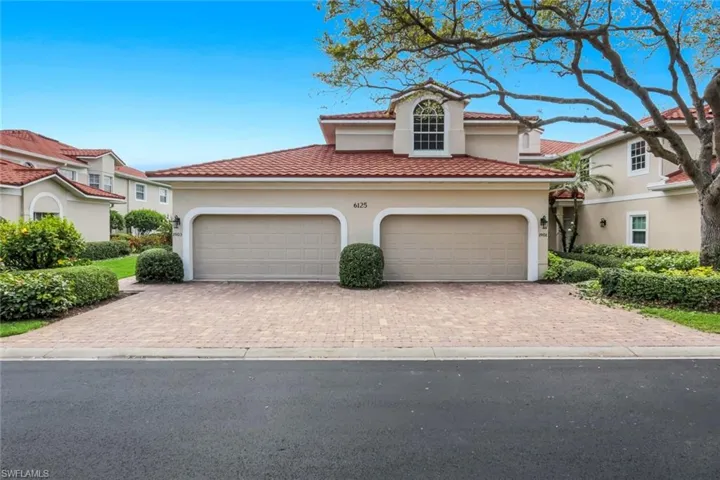 6125  Reserve  CIR, Naples, FL 34119