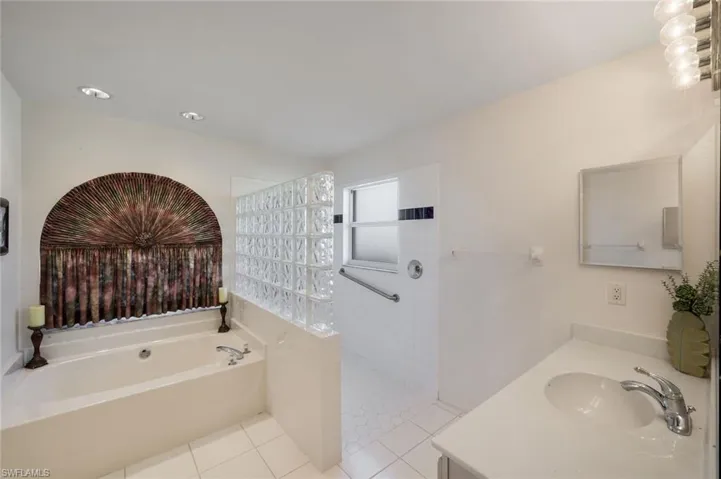2725 SW 46th  TER, Cape Coral, FL 33914