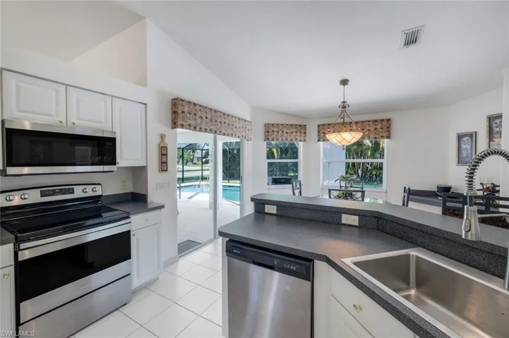 2725 SW 46th  TER, Cape Coral, FL 33914