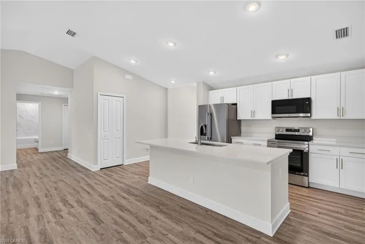 2703 Nw 4th Ave, Cape Coral, Florida 33993