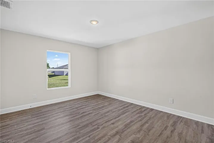2703 Nw 4th Ave, Cape Coral, Florida 33993