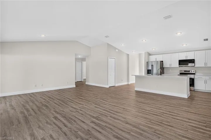 2703 Nw 4th Ave, Cape Coral, Florida 33993