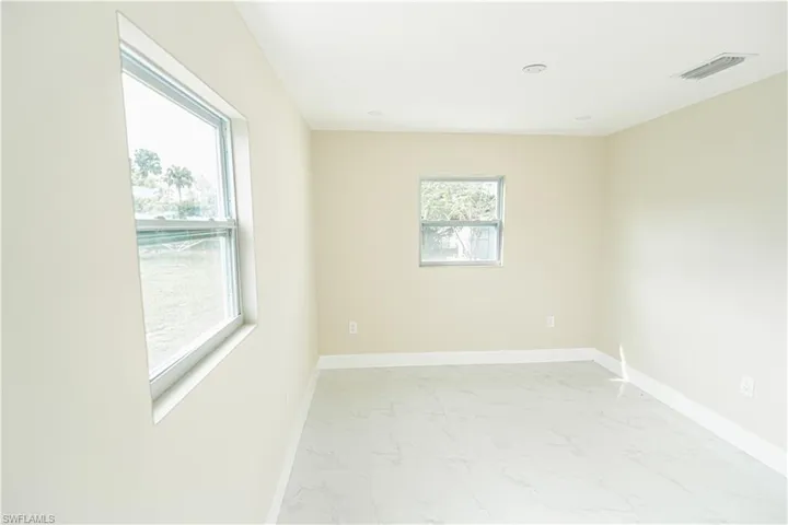4810 Barcelona CIR, NAPLES FL 34112