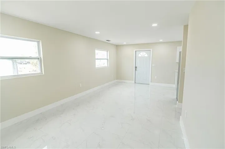 4810 Barcelona CIR, NAPLES FL 34112