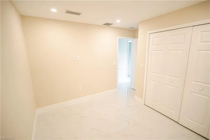 4810 Barcelona CIR, NAPLES FL 34112