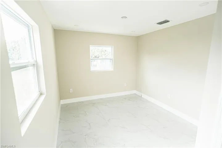 4810 Barcelona CIR, NAPLES FL 34112