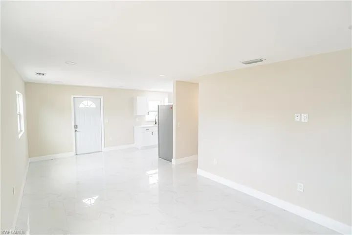 4810 Barcelona CIR, NAPLES FL 34112