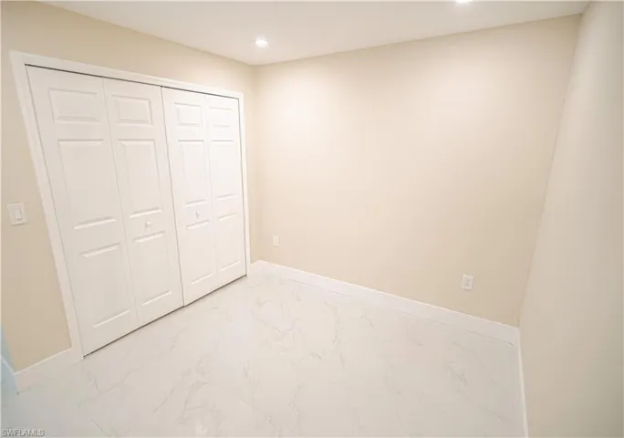 4810 Barcelona CIR, NAPLES FL 34112