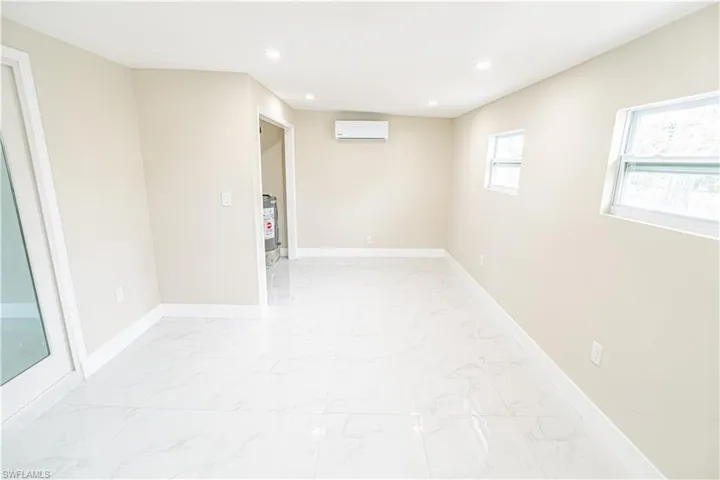 4810 Barcelona CIR, NAPLES FL 34112
