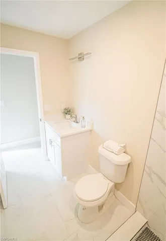 4810 Barcelona CIR, NAPLES FL 34112