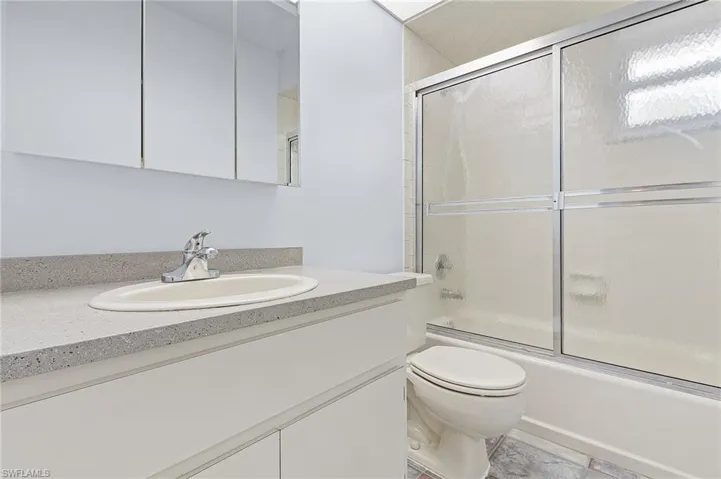 Guest Bath.