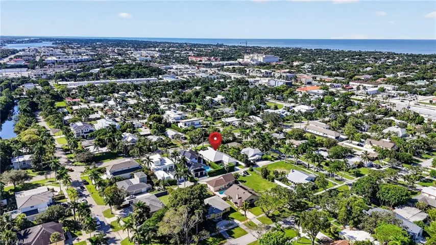 1131 7th Ave N, Naples, Florida 34102