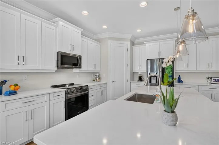 1131 7th Ave N, Naples, Florida 34102