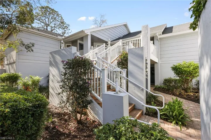 406 Courtside Dr # D201, Naples Fl 34105