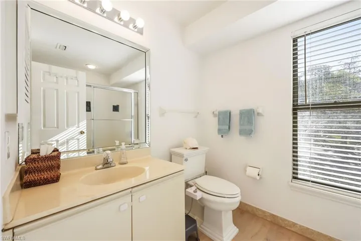 406 Courtside Dr # D201, Naples Fl 34105