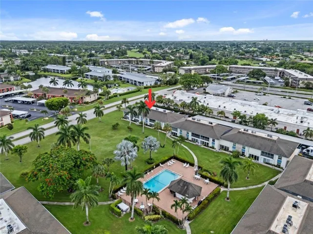 325 Charlemagne Blvd 101a, Naples, Florida 34112