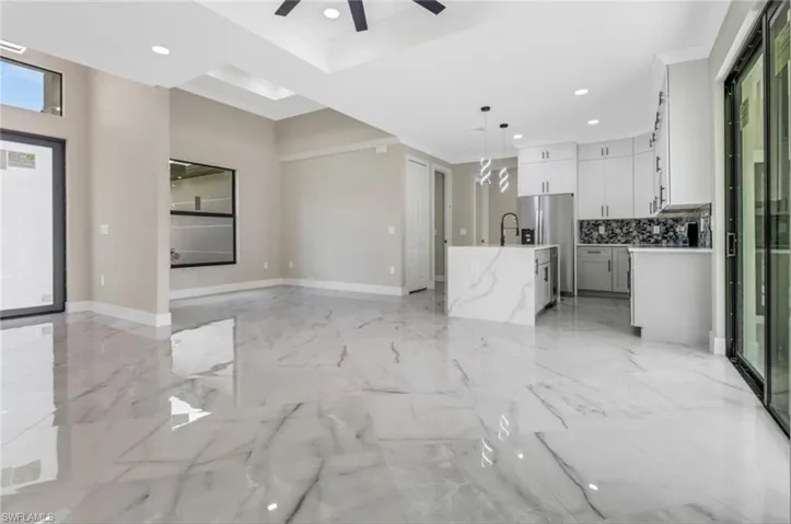 842  EVANSTON E ST, Lehigh Acres, FL 33971