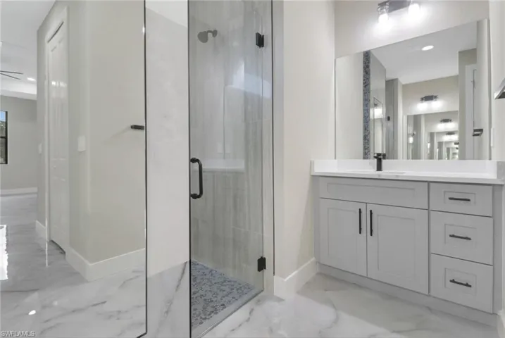 842  EVANSTON E ST, Lehigh Acres, FL 33971