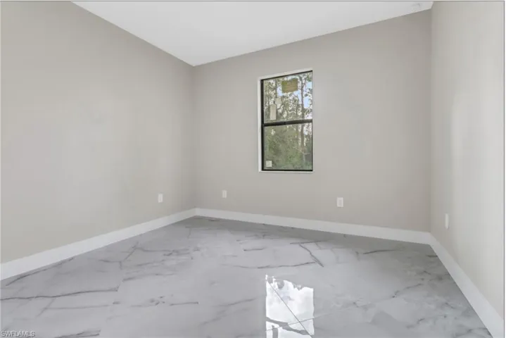 842  EVANSTON E ST, Lehigh Acres, FL 33971