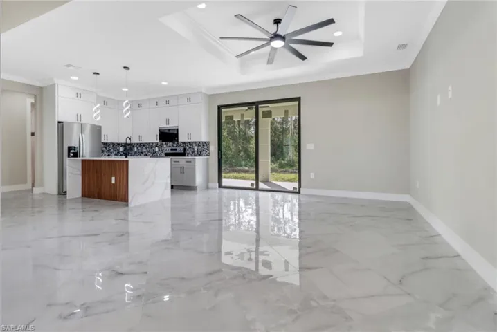842  EVANSTON E ST, Lehigh Acres, FL 33971