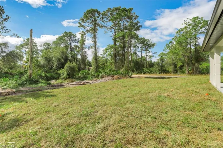 842  EVANSTON E ST, Lehigh Acres, FL 33971