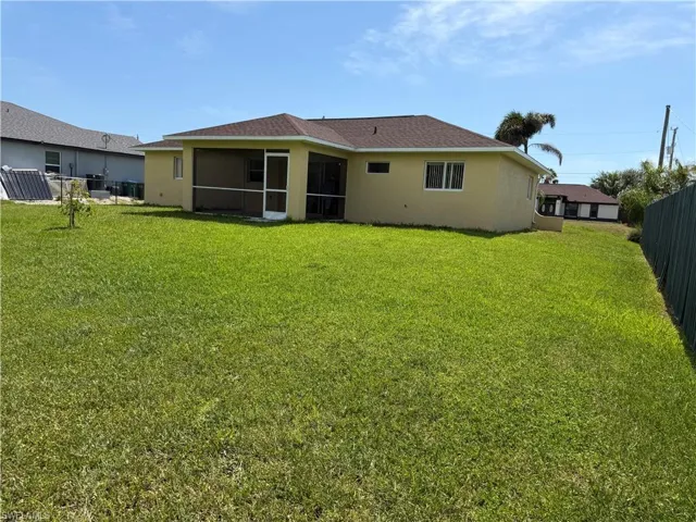 305 Nw 22nd Pl, Cape Coral, Florida 33993