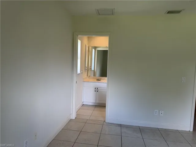 305 Nw 22nd Pl, Cape Coral, Florida 33993