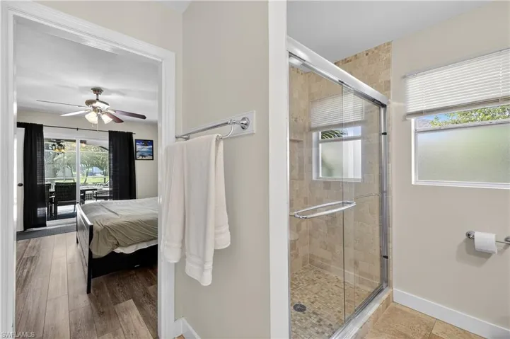 1333 Sw 1st Pl, Cape Coral, Florida 33991
