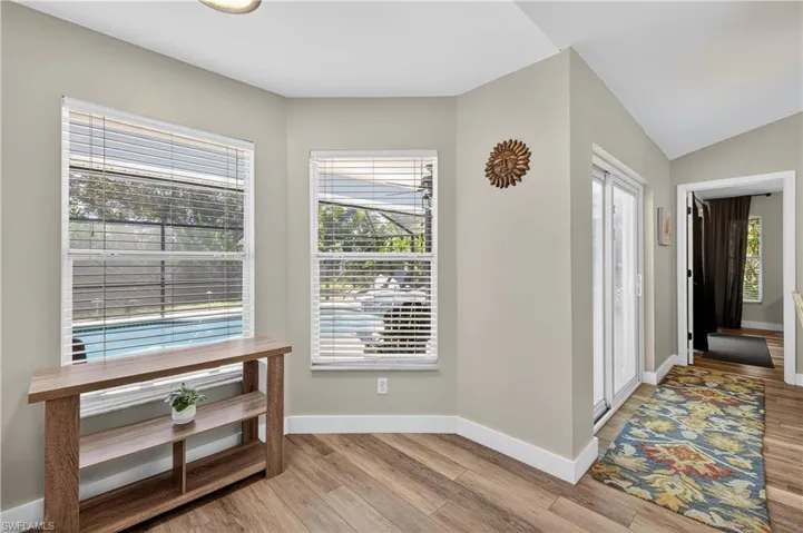 1333 Sw 1st Pl, Cape Coral, Florida 33991