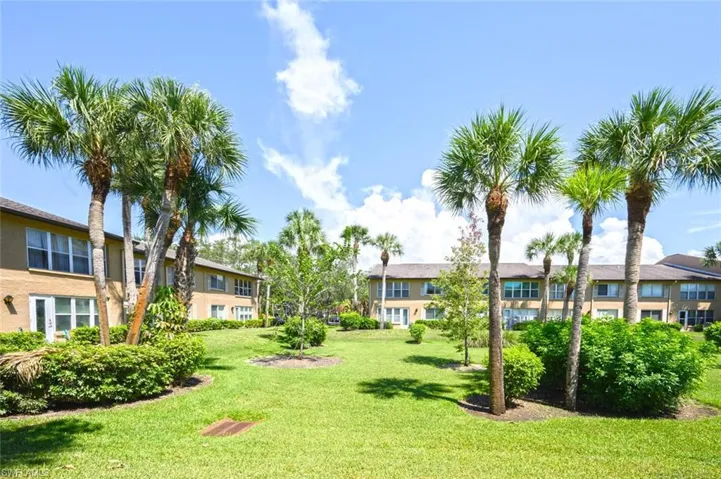 4110 Looking Glass Ln # 7, Naples Fl 34112